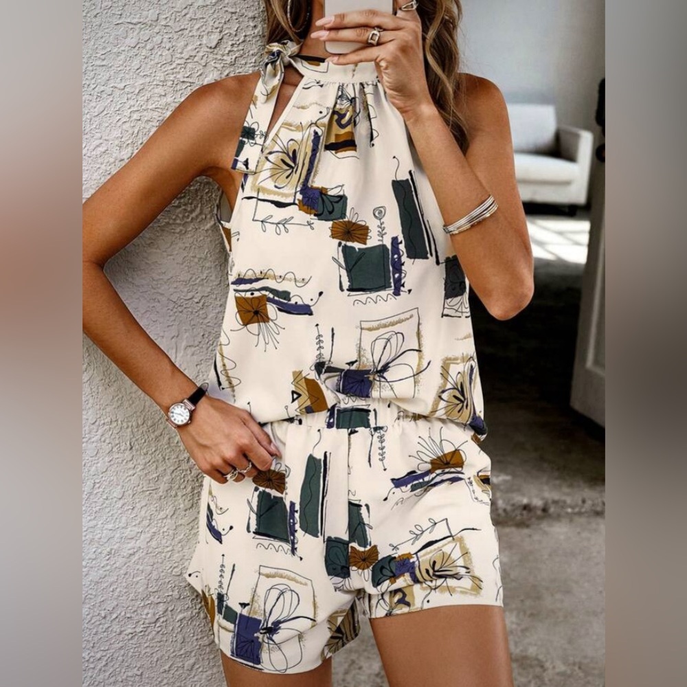 Graphic print halter top and short set